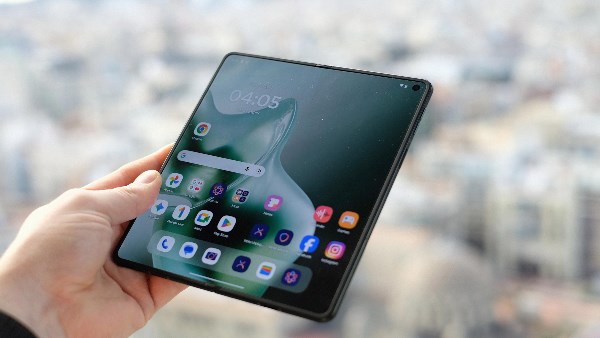 هاتف موتو رازر فولد