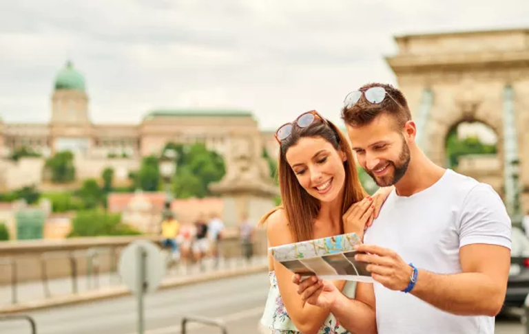 كيف تستمتع برحلة رخيصة الميزانية؟