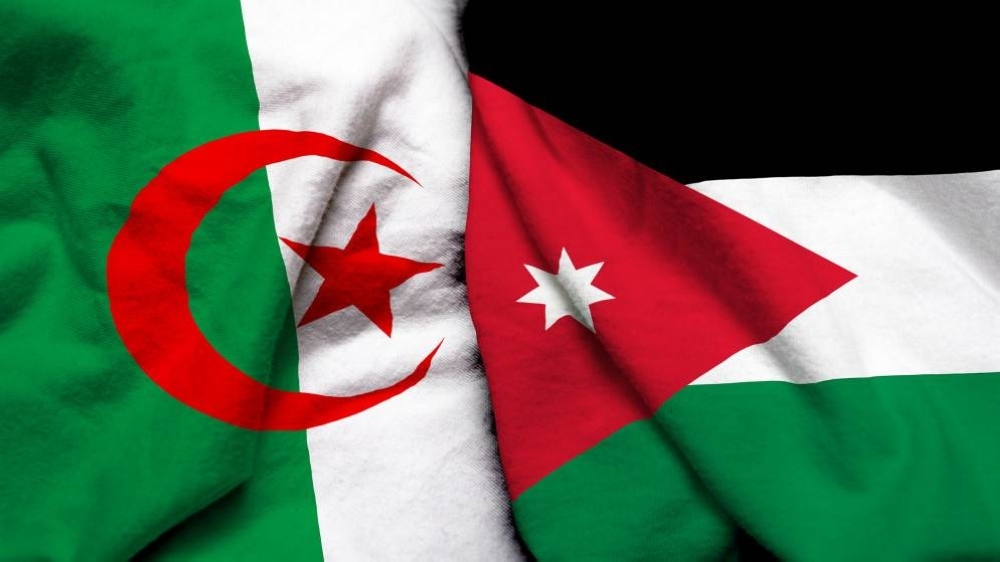 أعلام الجزائر والأردن
