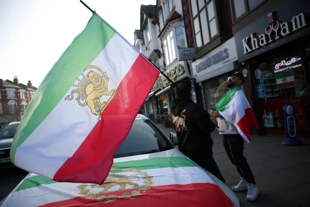 علم إيران القديم في مونديال 2026
