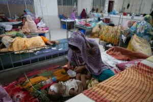 الحصبة تودي بألف طفل في بنغلادش.. سباق بين الوباء والتلقيح