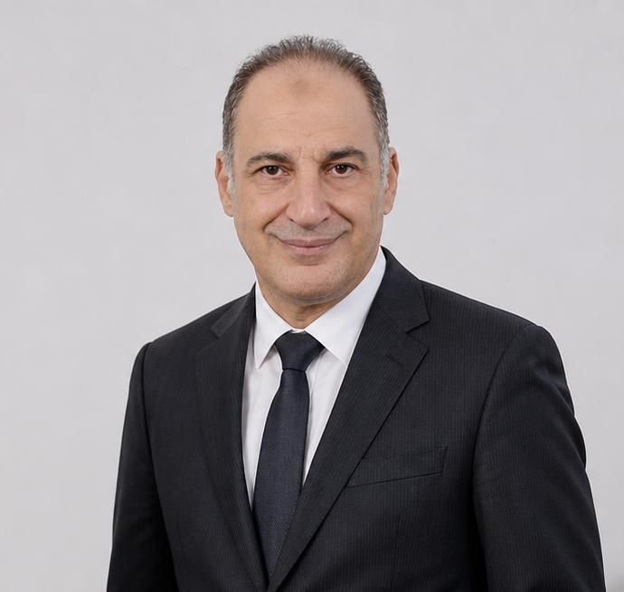 المهندس أيمن هيبة (1)