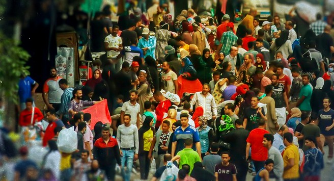 كم تبلغ تكلفة استضافة مصر لـ 10.5 مليون لاجئ؟