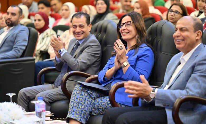 فعاليات ملتقى أدباء وسط الصعيد الثقافي (1)