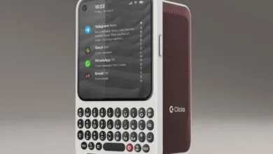 هاتف Clicks Communicator