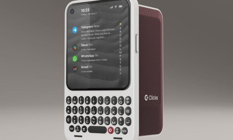هاتف Clicks Communicator