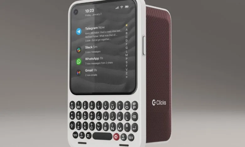هاتف Clicks Communicator